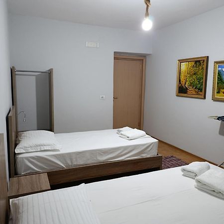 Center Apartment 2 Shkodër Dış mekan fotoğraf